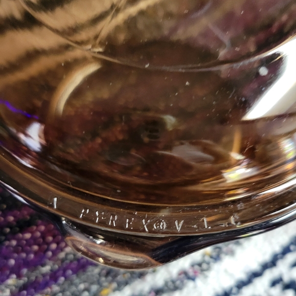 Vintage 1 liter amber glass Pyrex visions saucepan lid has a small chip - Picture 4 of 8